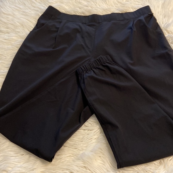 MPG pants size XL excellent condition inseam 27.5” black color - Picture 8 of 8